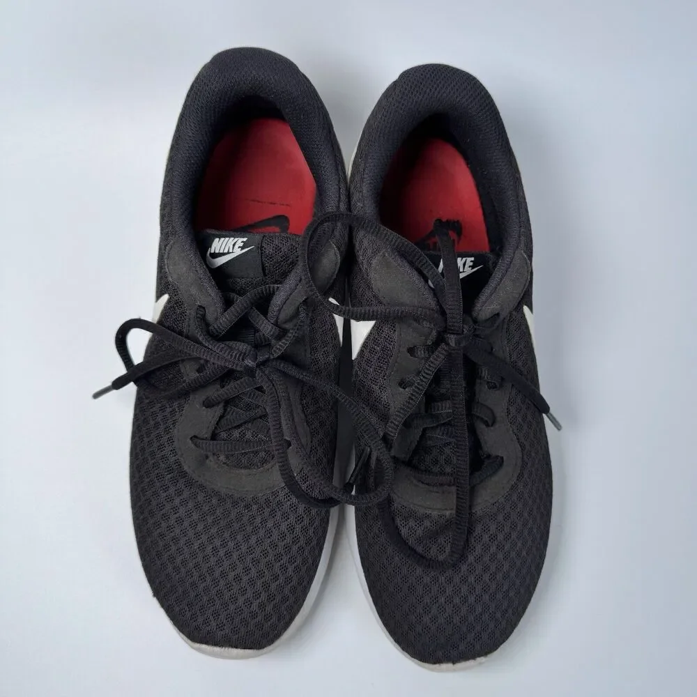 Nike Tanjun Running Shoes Black White 812655-011 Women’s 8 Lightweight Sneaker - Picture 3 of 9